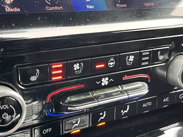 2022 Jeep Grand Cherokee 4xe Overland 4x4