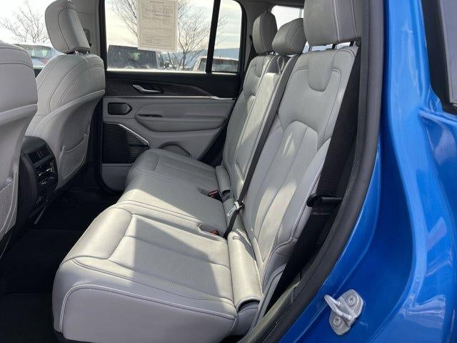 2022 Jeep Grand Cherokee 4xe Overland 4x4