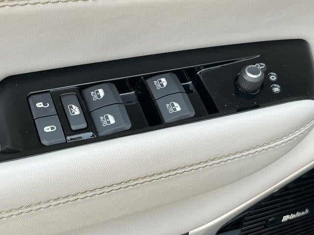 2023 Jeep Wagoneer L Series III 4x4