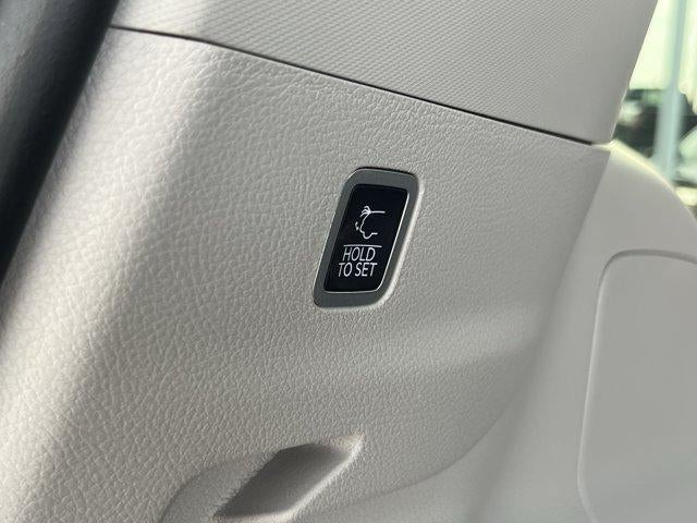 2023 Jeep Wagoneer L Series III 4x4