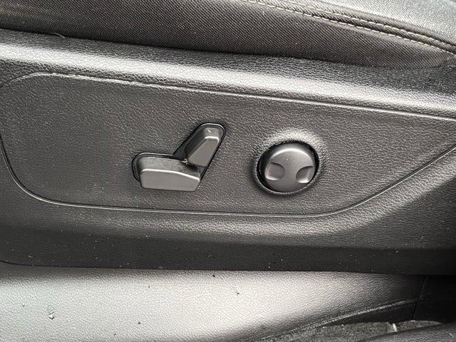 2022 RAM 1500 Big Horn 4x4 Crew Cab 5'7" Box