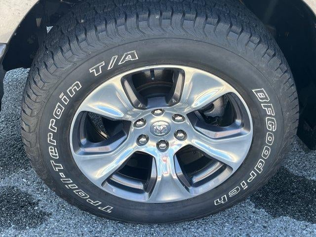 2021 RAM 1500 Laramie 4x4 Crew Cab 5'7" Box