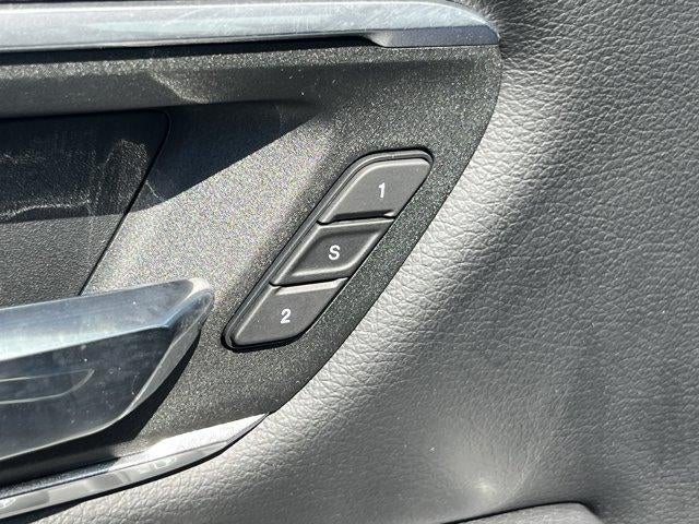 2021 RAM 1500 Laramie 4x4 Crew Cab 5'7" Box
