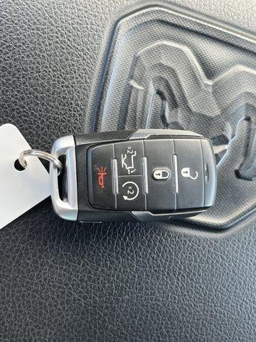 2021 RAM 1500 Laramie 4x4 Crew Cab 5'7" Box