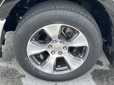 2019 RAM 1500 Laramie 4x4 Crew Cab 6'4" Box