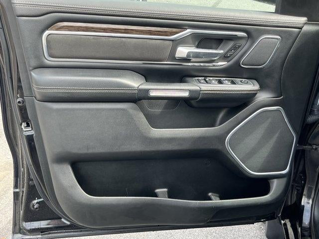 2019 RAM 1500 Laramie 4x4 Crew Cab 6'4" Box
