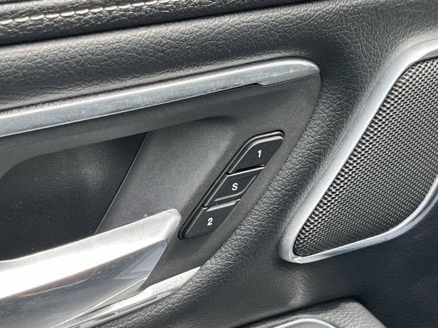 2019 RAM 1500 Laramie 4x4 Crew Cab 6'4" Box
