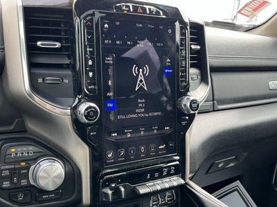 2019 RAM 1500 Laramie 4x4 Crew Cab 6'4" Box