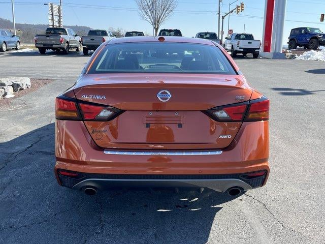 2022 Nissan Altima 2.5 SR AWD Sedan