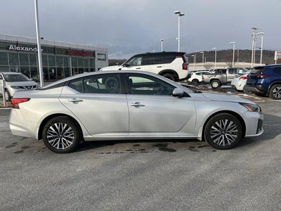 2024 Nissan Altima 2.5 SV AWD Sedan