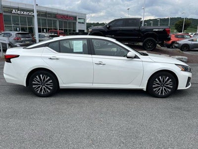 2023 Nissan Altima 2.5 SV AWD Sedan