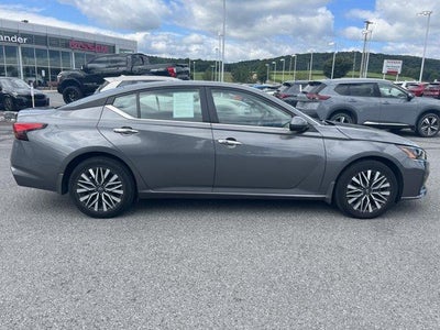 2023 Nissan Altima 2.5 SV AWD Sedan