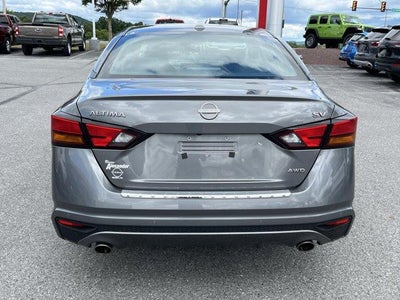 2023 Nissan Altima 2.5 SV AWD Sedan