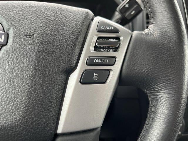 2024 Nissan Titan 4x4 Crew Cab SV