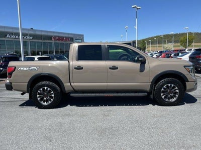 2023 Nissan Titan 4x4 Crew Cab PRO-4X