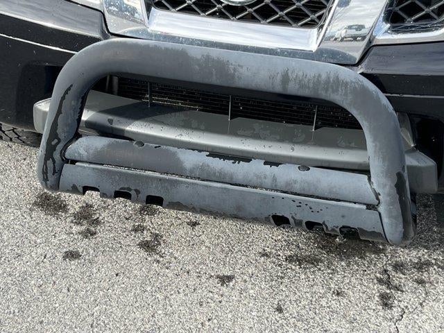 2015 Nissan Frontier 4WD Crew Cab LWB Auto SV