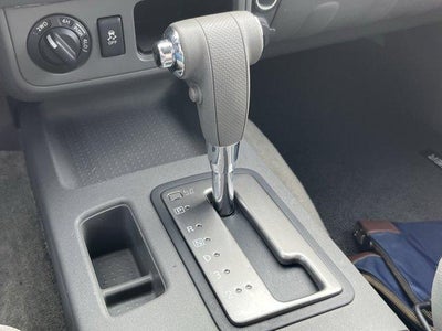 2015 Nissan Frontier 4WD Crew Cab LWB Auto SV