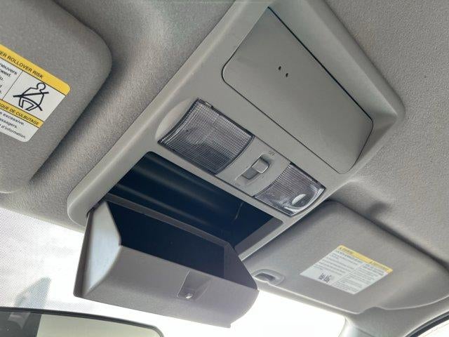 2015 Nissan Frontier 4WD Crew Cab LWB Auto SV