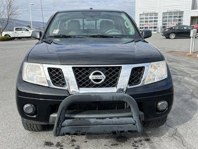 2015 Nissan Frontier 4WD Crew Cab LWB Auto SV