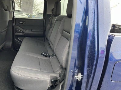 2023 Nissan Frontier Crew Cab 4x4 SV Auto