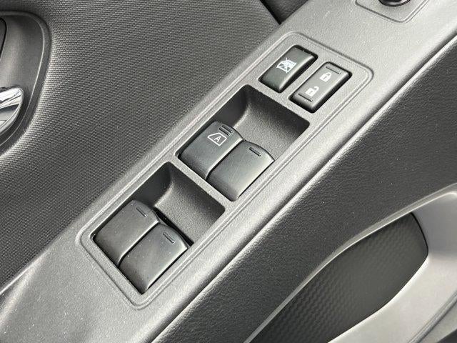 2023 Nissan Frontier Crew Cab 4x4 SV Auto