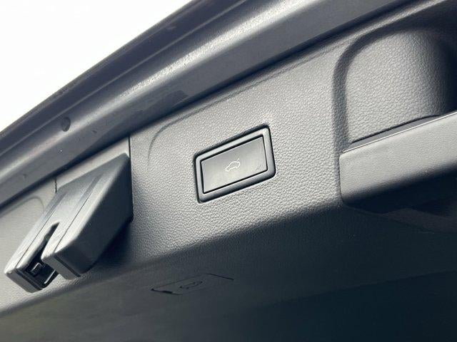 2021 Volkswagen Atlas 2021.5 3.6L V6 SE w/Technology R-Line 4MOTION