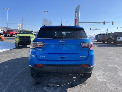 2022 Jeep Compass Latitude Lux
