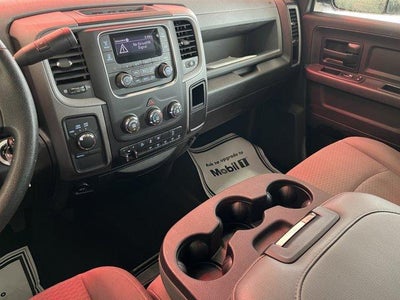 2017 RAM 2500 Tradesman 4x4 Crew Cab 6'4" Box