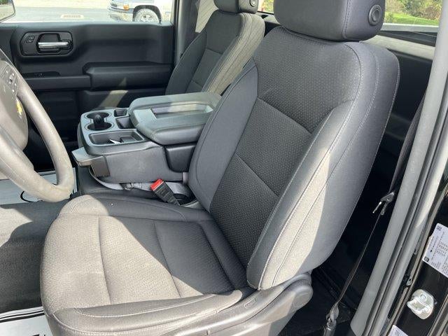 2025 Chevrolet Silverado 1500 Regular Cab Standard Box 4-Wheel Drive WT