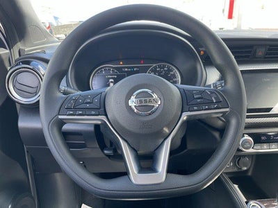 2020 Nissan Kicks SV FWD
