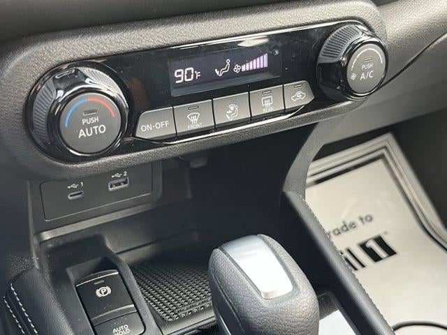 2024 Nissan Kicks SR FWD