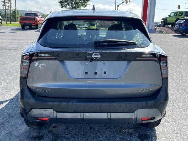 2025 Nissan Kicks S AWD