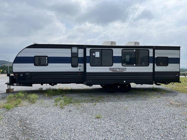 2022 Forest River CHEROKEE GRAY WOLF PATRIOT EDITION
