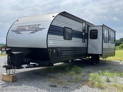 2022 Forest River CHEROKEE GRAY WOLF PATRIOT EDITION