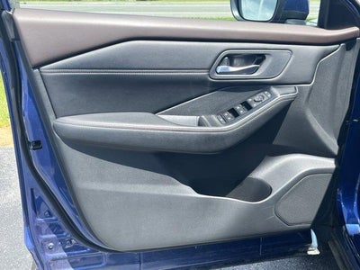 2022 Nissan Rogue AWD SV
