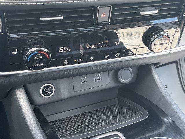 2022 Nissan Rogue AWD SV