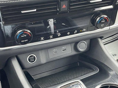 2022 Nissan Rogue AWD SV