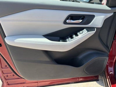 2023 Nissan Rogue AWD SV