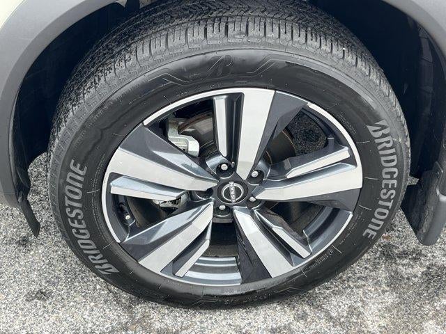 2023 Nissan Rogue AWD SL
