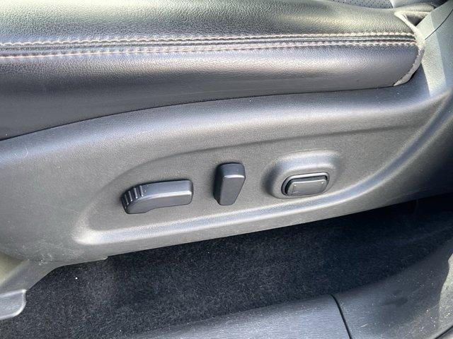 2019 Nissan Pathfinder 4x4 SL