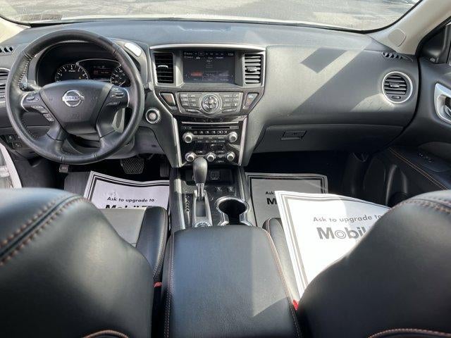 2019 Nissan Pathfinder 4x4 SL