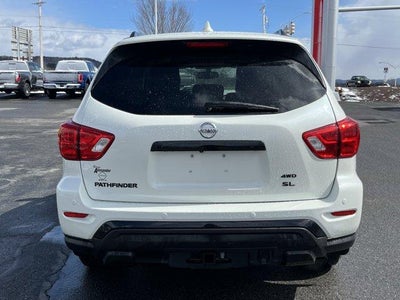 2019 Nissan Pathfinder 4x4 SL