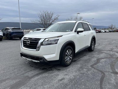 2023 Nissan Pathfinder SL 4WD