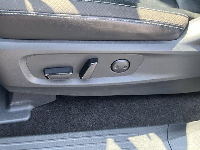 2024 Nissan Pathfinder SL 4WD