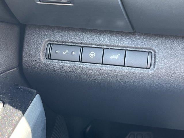 2024 Nissan Pathfinder SL 4WD