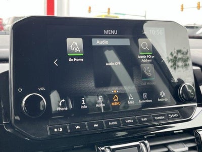 2023 Nissan Pathfinder SL 4WD