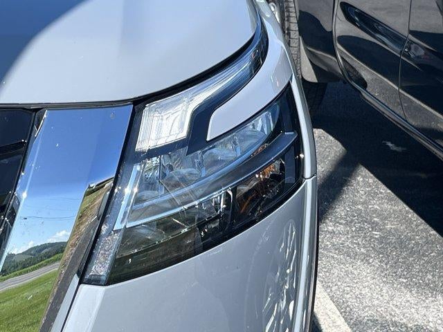 2024 Nissan Pathfinder Platinum 4WD