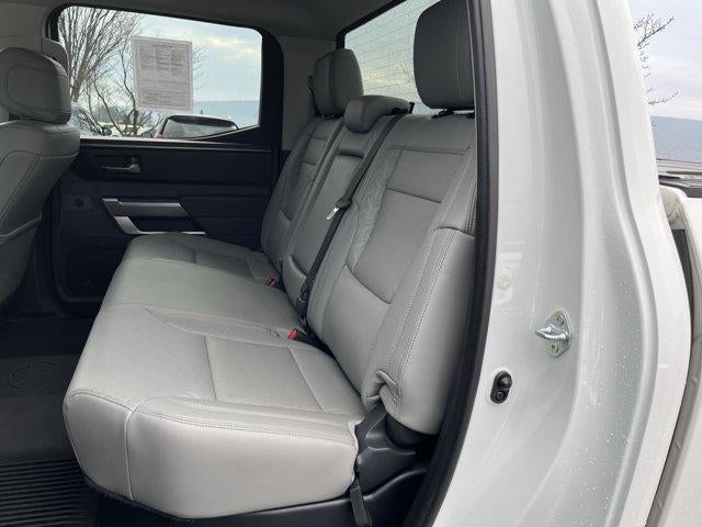 2023 Toyota Tundra 4WD 4WD SR5 CrewMax 5.5' Bed (SE)