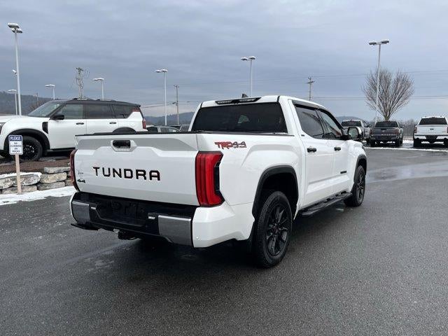 2023 Toyota Tundra 4WD 4WD SR5 CrewMax 5.5' Bed (SE)