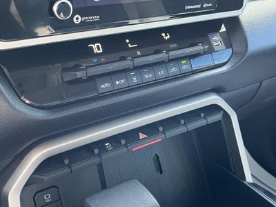 2023 Toyota Tundra 4WD 4WD SR5 CrewMax 6.5' Bed (Natl)